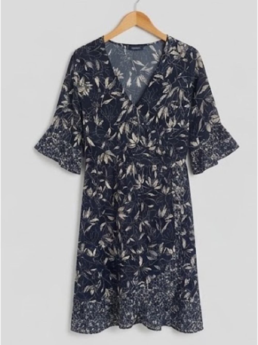 Kaari Blue Women’s XL Navy Blue Bell Sleeve Midi Dress